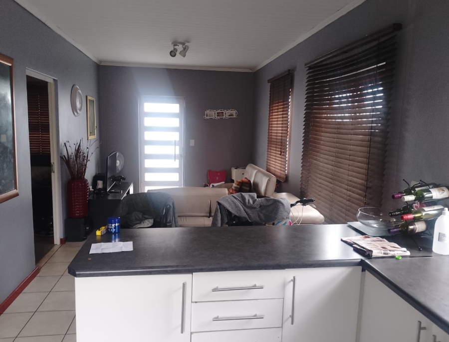 2 Bedroom Property for Sale in New Woodlands Western Cape